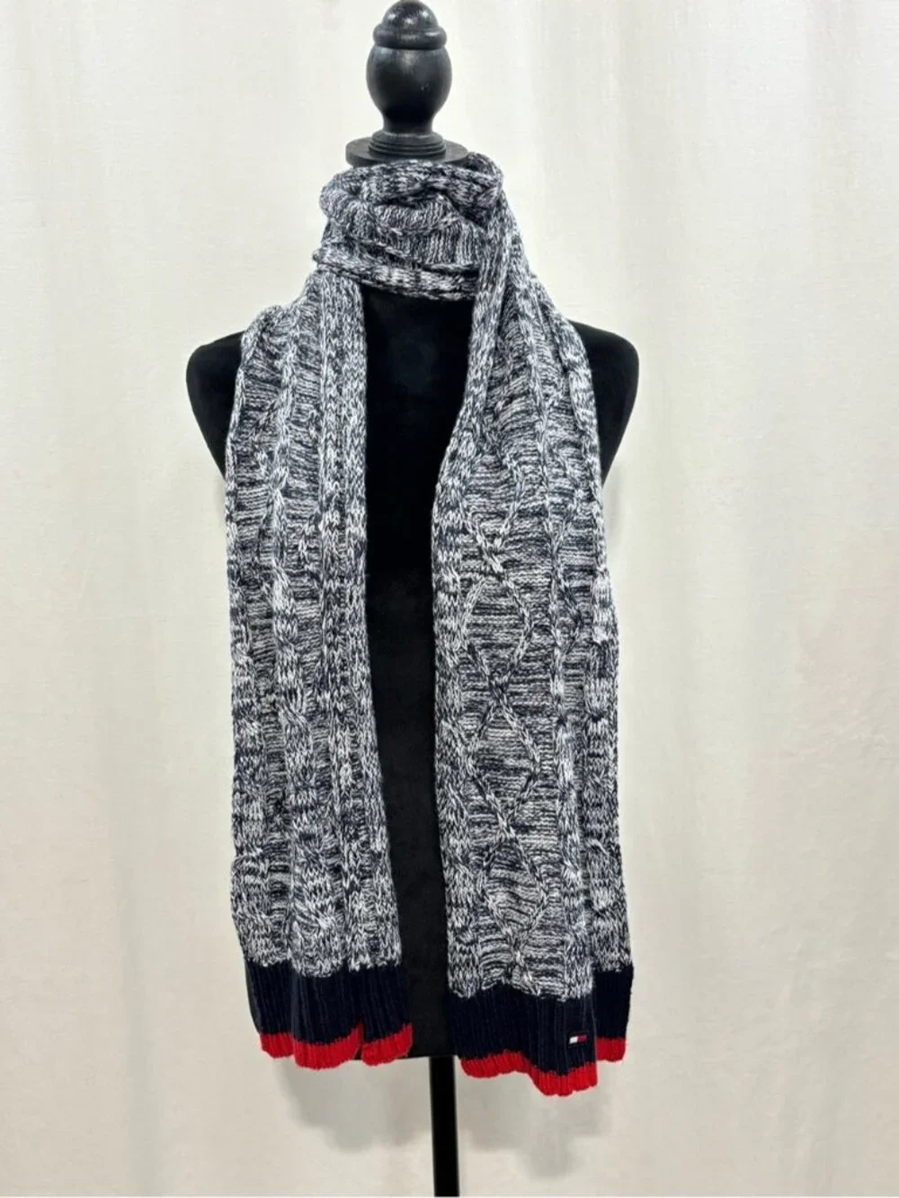 Tommy Hilfiger Marled Cable Knit Scarf Navy White Red Trim - 604
